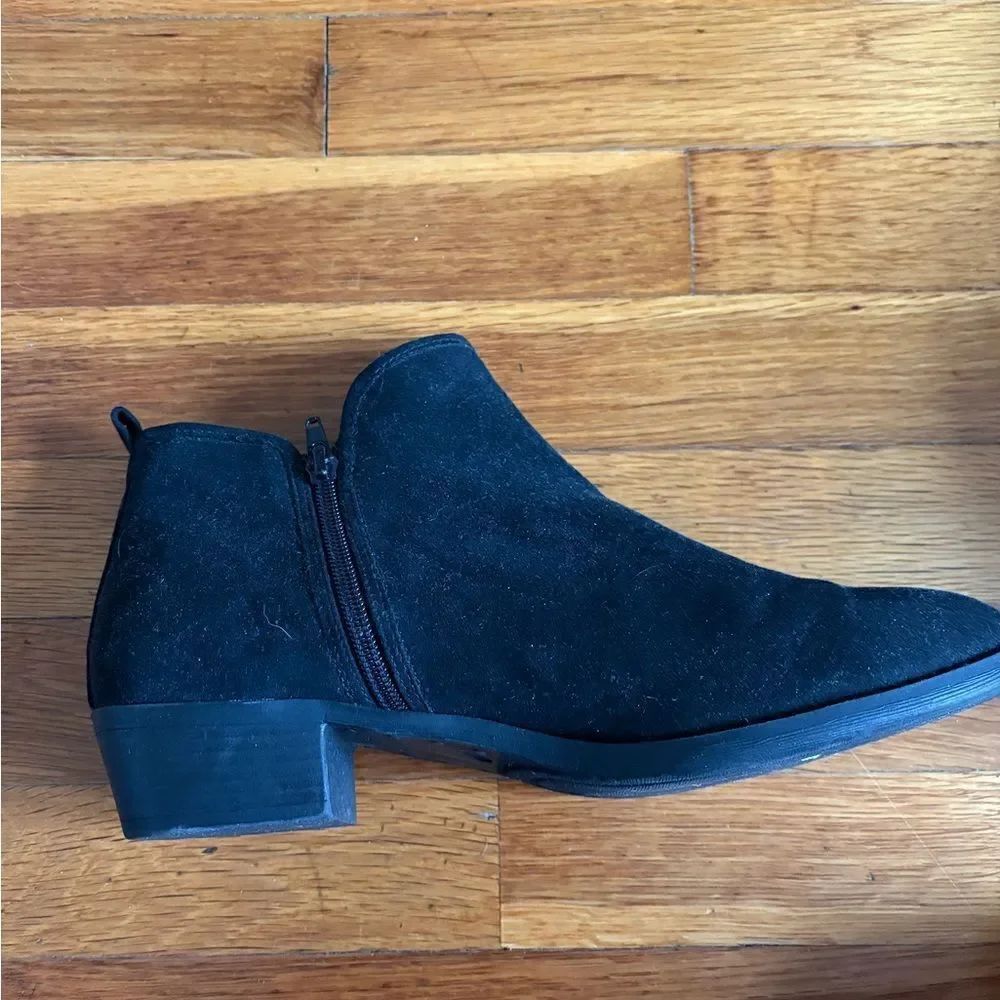 Just fab Suede Booties - Picture 4 of 5
